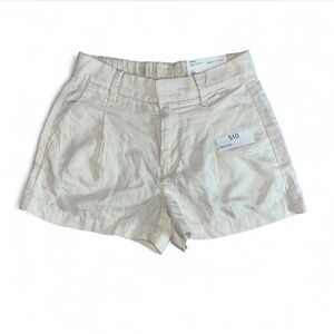 American Eagle Outfitters High-Rise Trouser Short in Cream - size 000